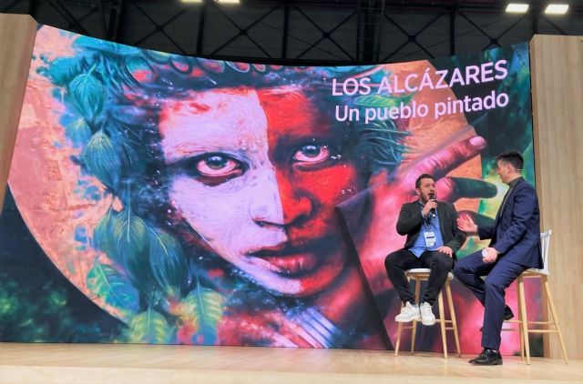 Los Alcázares presenta al mundo el Museo de Arte Urbano más importante de la Región de Murcia