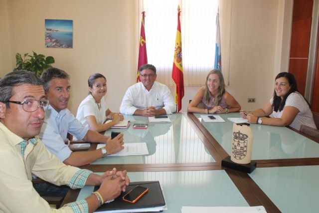 Educación y el Ayuntamiento de Los Alcázares trabajan para ampliar con cuatro nuevas aulas el colegio Bienvenido Conejero