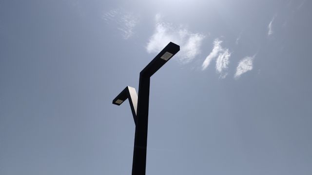 Los Alcázares mejora la eficiencia energética de su Paseo Marítimo con nuevas luminarias