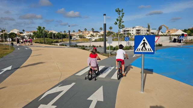 Los Alcázares inaugura su nuevo Parque de Seguridad Vial, un espacio verde de referencia para el disfrute y aprendizaje de las familias