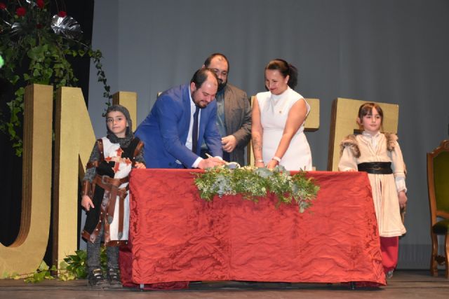 Los Alcázares participa en el 50 aniversario de la UNDEF y refuerza el papel de las Incursiones Berberiscas en el panorama festero nacional
