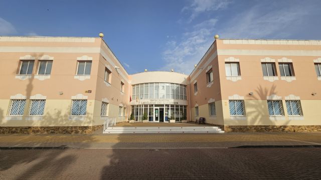 El Ayuntamiento de Los Alcázares saca a licitación el bar-cafetería del Centro Cultural Las Claras del Mar Menor