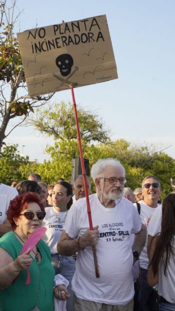 El Ayuntamiento de Los Alcázares suspende licencias para frenar la implantación de actividades contaminantes