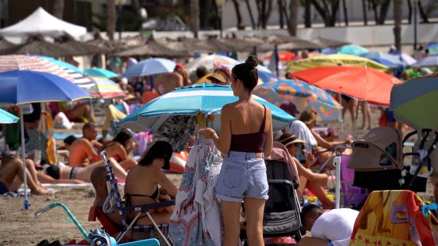 El turismo en Los Alcázares vive un verano histórico con cifras récord de ocupación