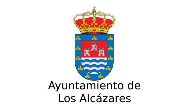 El primer presidente de la Región de Murcia, Andrés Hernández Ros, recibe el premio Al-Kazar