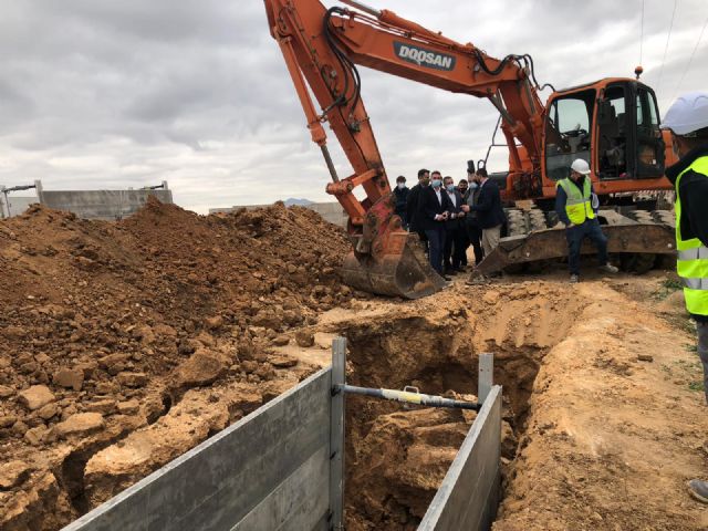 La Comunidad inicia las obras del colector de aguas pluviales de Los Alcázares que contribuirá a minimizar el impacto de las lluvias