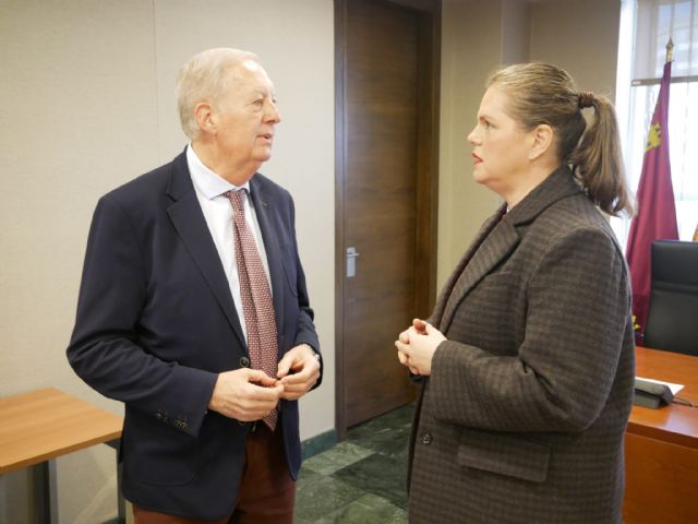 El PP defiende en la Asamblea más dignidad para los pacientes ostomizados y dar un impulso definitivo a la genética clínica