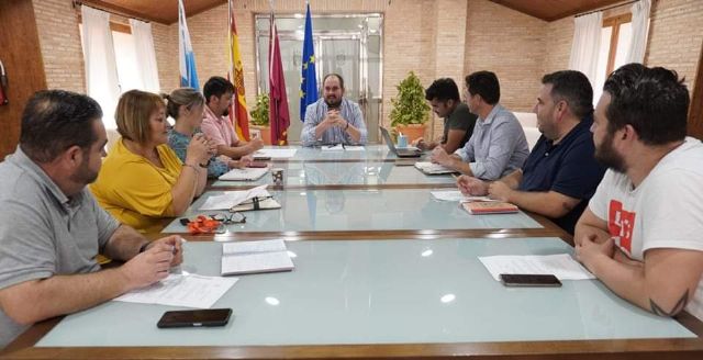 El Ayuntamiento de Los Alcázares aprueba ayudas al comercio, taxi, hostelería y alojamientos turísticos