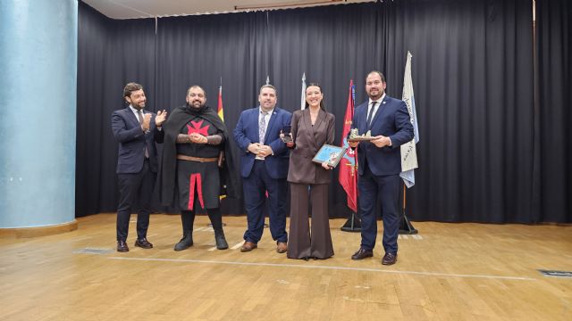El pregón de Carmen María Conesa inaugura el 25 aniversario de las Incursiones Berberiscas en Los Alcázares