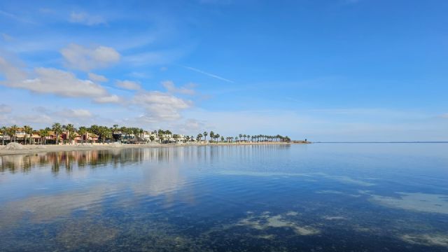 Los Alcázares impulsará una actuación coordinada para la retirada de fangos en el Mar Menor