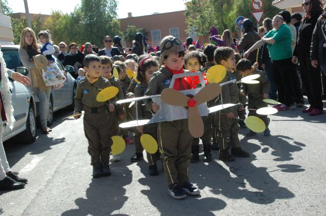 El Centenario de la Hidroaviación presente en el carnaval de los Centros Escolares