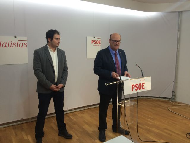 El PSOE interpone una querella al ayuntamiento de Los Alcázares por la adjudicación de la obra del muelle Pantalán