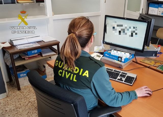 La Guardia Civil investiga a dos vecinos de Los Alcázares por falsificar documentos para el empadronamiento de sus inquilinos