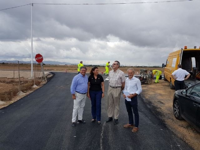 La Comunidad invierte más de 53.000 euros en la mejora de un camino rural en Los Alcázares
