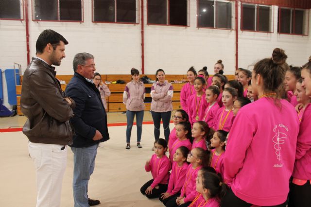 El Club Rítmica Alkazar se clasifica para el Nacional de gimnasia