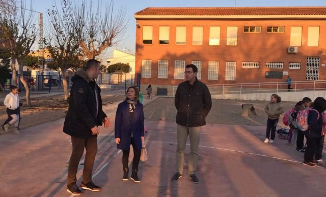 El instituto Antonio Menárguez Costa y el colegio Bienvenido Conejero de Los Alcázares inician sus clases tras los daños ocasionados por las lluvias
