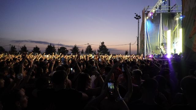 Más de 8.000 personas disfrutaron en Los Alcázares del 'Veraneando FEST'
