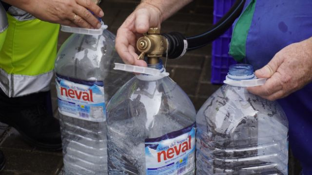 Los Alcázares solicita a la MCT la compensación de daños a vecinos y empresarios por el corte de agua Los Alcázares solicita a la MCT la compensación de daños a vecinos y empresarios por el corte de agua
