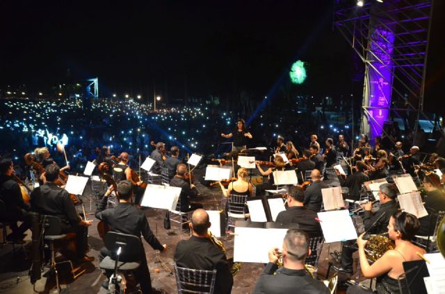 Los Alcázares se rinde ante la Orquesta Sinfónica de la Región de Murcia