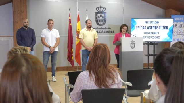 Los Alcázares presenta la Unidad del Agente Tutor para el curso 2025/2026 reforzando su compromiso con la educación y la convivencia escolar Los Alcázares presenta la Unidad del Agente Tutor para el curso 2025/2026 reforzando su compromiso con la educación y la convivencia escolar